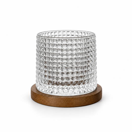 Vaso giratorio de vidrio diseño diamantes con posavasos, fotografía de estudio con fondo blanco, RM48-13