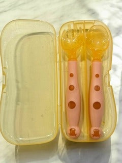 Set de cubiertos en caja cristal