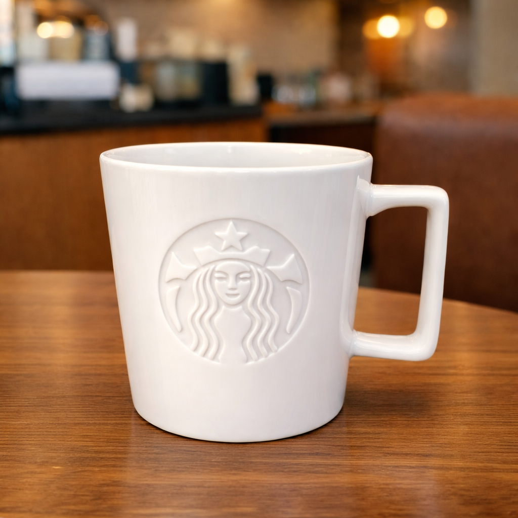 Taza Starbucks blanca chica
