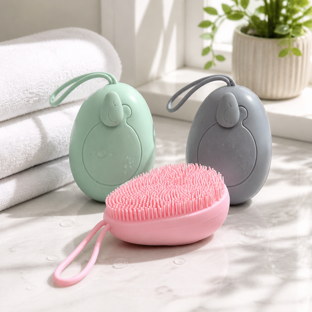Cepillo Corporal de Silicona con Dispenser de Jabón en ambiente lifestyle