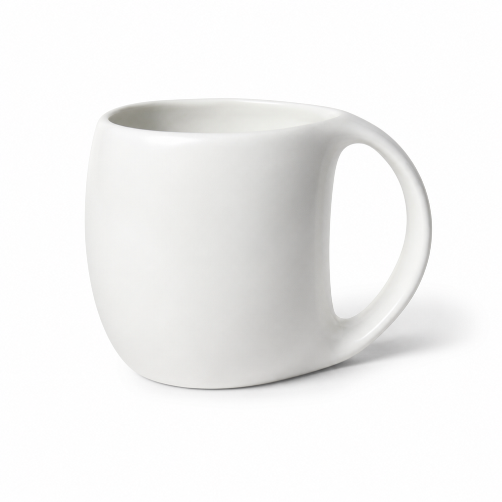 Taza Blanca Lisa de Cerámica 9 x 9,5 x 7 cm sobre fondo blanco
