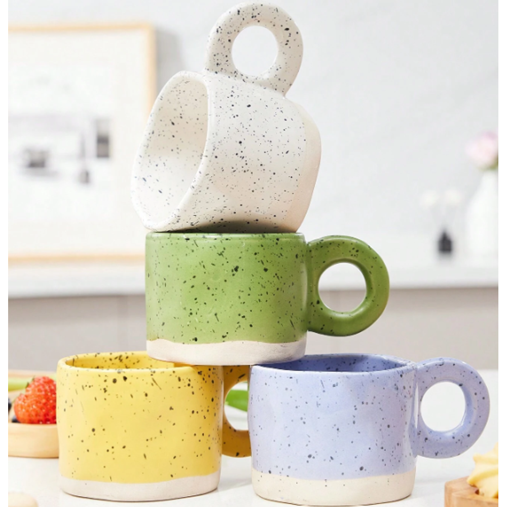Taza de cerámica, colores surtidos