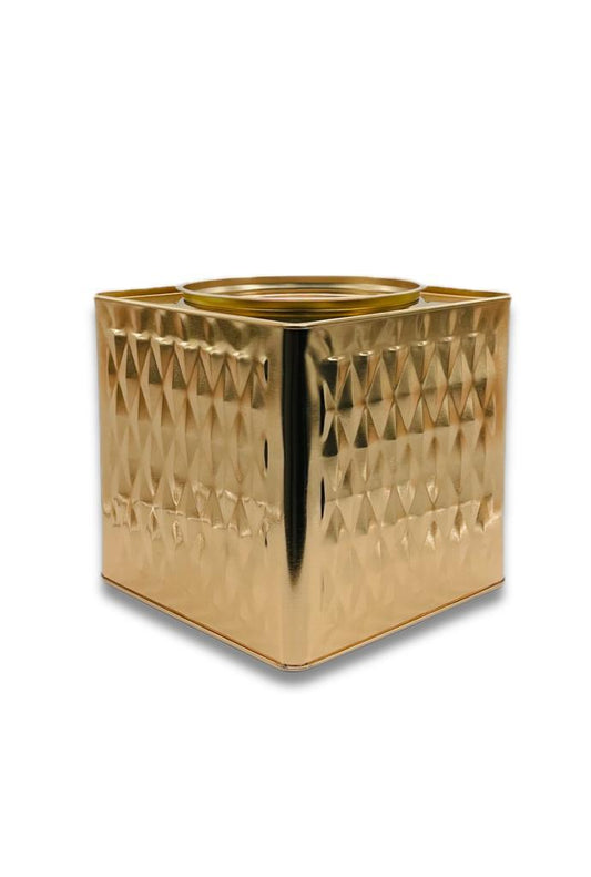 Lata cuadrada con relieve