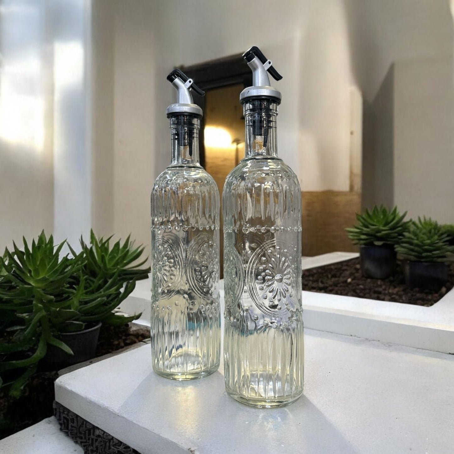 Aceitero con pico vertedor y tapa flower